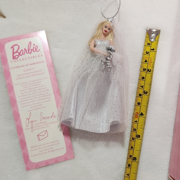 Barbie Millennium Bride Porcelain Ornament Avon 2000 - Picture 5 of 8